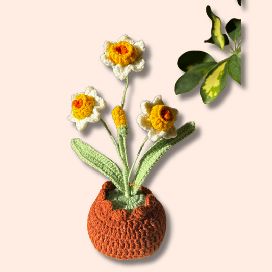 Crocheted Snowdrop Pot